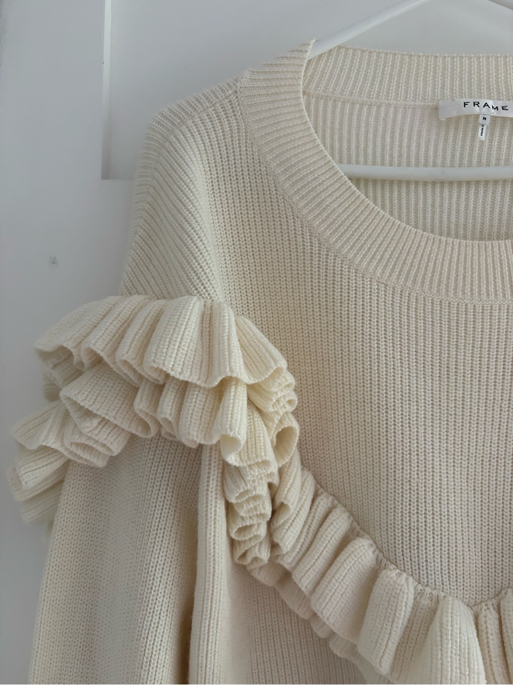 FRAME Ruffle Yoke Ribbed Sweater Off White size M - Picture 6 of 14